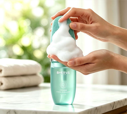 BHERVS Hydrating Foaming Facial Cleanser / Deep Clean & Moisture Mousse with Silicone Massager Brush